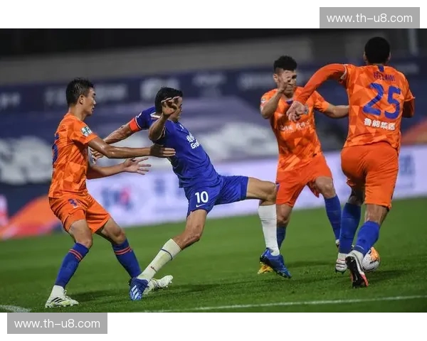 巅峰对决：鲁能申花恩怨情仇，谁能问鼎济南？